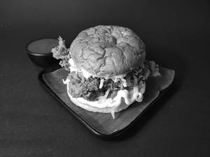 Crispy chicken burger