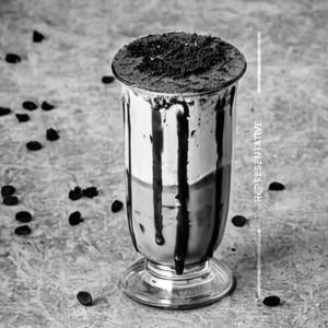 Nutella Brownie Cake Shake