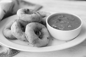 Vada Sambar [2 Pieces]