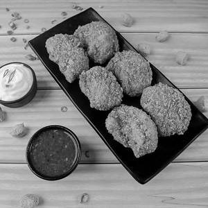 Kurkure Veg Momos (6 Pcs)