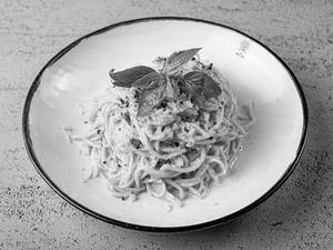 Signature Spaghetti Cacio E Pepe