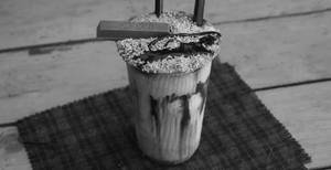 Kit Kat Shake