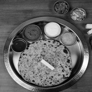 Wheat Gobhi Paneer Kulcha
