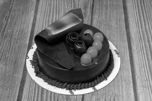 Truffle Eggless Special Cake (1 Lb)