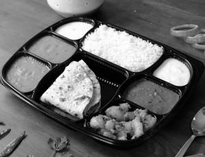 Deluxe Punjabi Thali