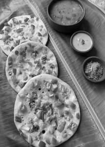 Mix Veg Uttapam