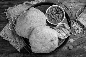 Chana Bhatoora