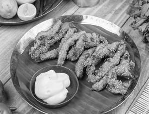 Lanka Posto Murgi [boneless Strips] With Mayo Dip [12 Pcs]