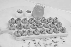 Pista Pyramid Baklava