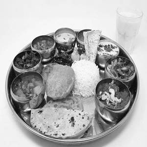 Bhojan Thali 1Kg