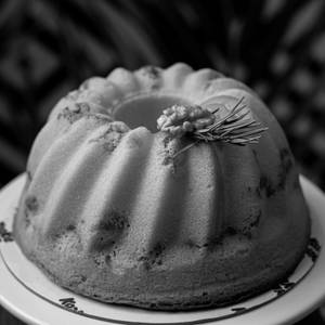 ORANGE & WALNUT TEA CAKE (800Gm)