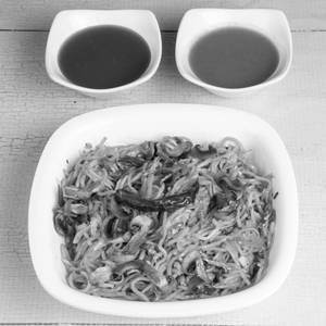 Schezwan Mushroom Noodles