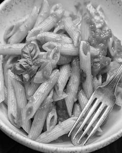 Chicken Red Sauce Macrona With Cheese & Vegetables