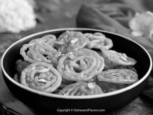 Jalebi (100 Gms)                                     