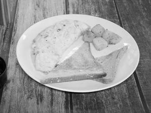 Mushroom, Corn & Cheese Omelette
