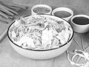 Egg Hakka Noodles