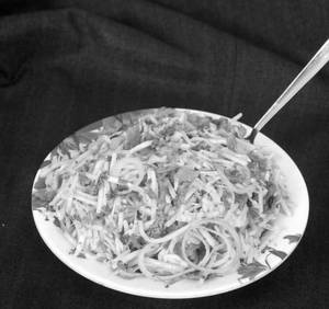 Veg Noodles Atho [1/2 Plate]