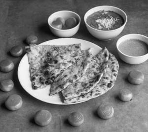 Naan with gravy