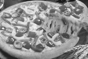 Onion+tomato Pizza