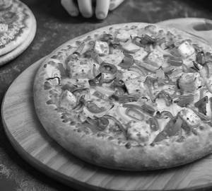 Paneer Loded Pizza
