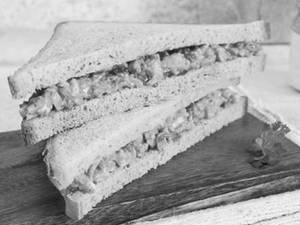 Tandoori Paneer Tikka Sandwich