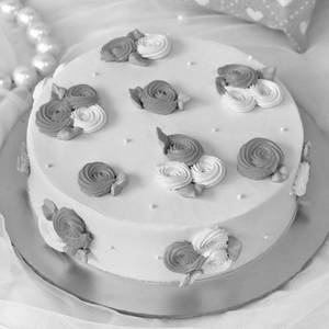 Valantine Special Pink N Red Rose Cake