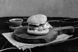 Cheese volcano burger [large]