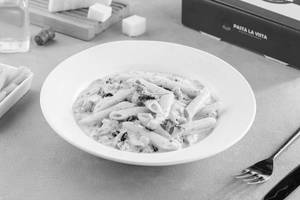 Penne Pasta With White Sauce