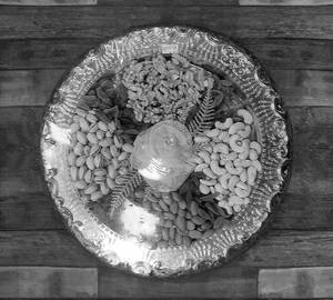 Dry Fruit Thaal (1.5kg)                                                    