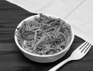Veg hakka noodles