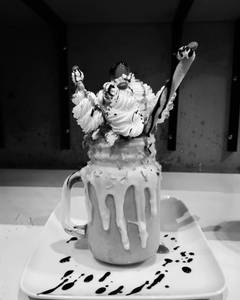 Red velvet  Cake milk Shake