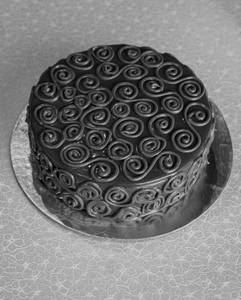 Eggless Praline Cake