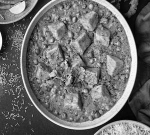Mattar Paneer