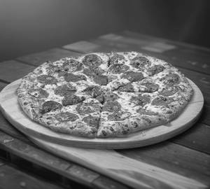 Chicken Pepperoni Pizza Medium [9 Inches]