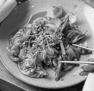 Veg Healthy Multigrain Stir Fry Chilli Momo