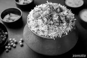 Boneless Chicken Dum Biryani [500 grams]