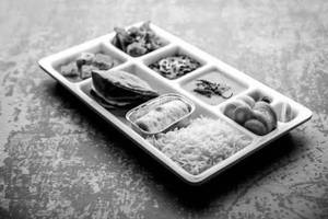 Special Thali With Butter Chapati