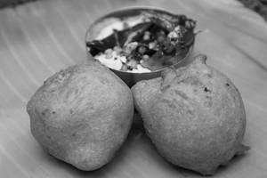Potato Bonda [2 Pieces]