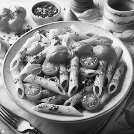 Penne Vegetables In Pesto Sauce 