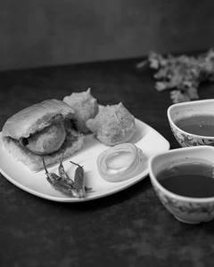 Vada Paav [1pc]