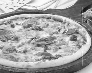 Chicken Schezwan Pizza