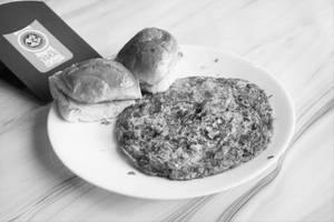 Classic Masala Omelette (2 Eggs)