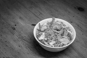 Schezwan Noodles Prawns