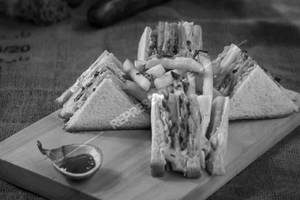 Club Grilled Sandwich