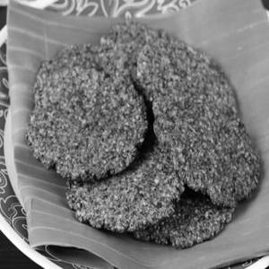 Dhal Pepper Nippat/tirupathi Vada Style Nippat