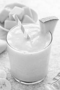 Muskmelon Banana Smoothie