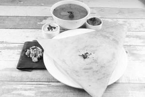 Masala Dosa With Veg Chowmein