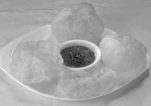 Luchi Cholaar Dal