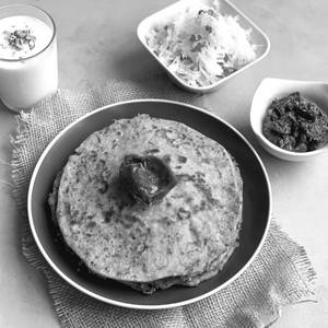 Gobi Pyaz Egg Paratha