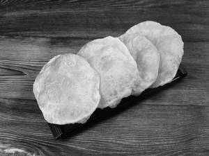 Koraishutir Kochuri (2 Pcs)